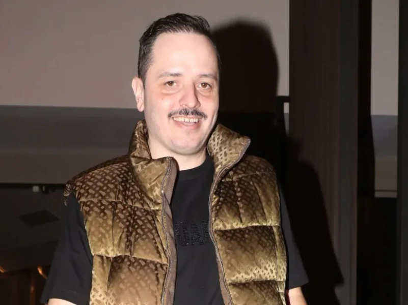 Αλέξανδρος Τσουβέλας για το περιστατικό με τον ιερέα στη Στυλίδα: Μίλησα μαζί του και φοβήθηκε ότι μου χάλασε την παράσταση