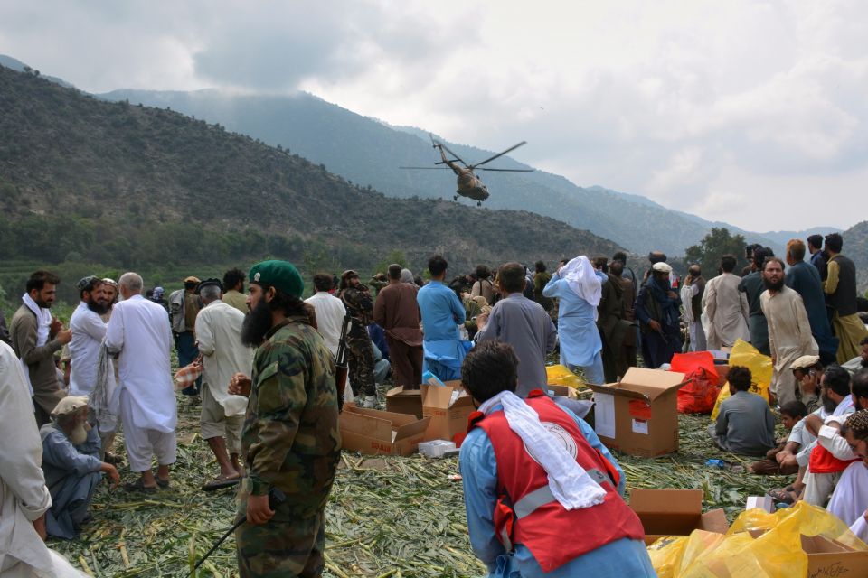 Αφγανιστάν: Βιβλική καταστροφή και απόγνωση μετά τον σεισμό -800 νεκροί, παγιδευμένοι στα συντρίμμια