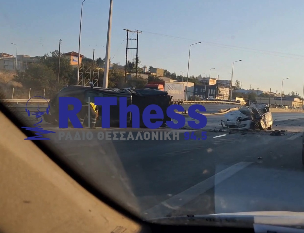 Τροχαίο στο Δερβένι Θεσσαλονίκης – Σκοτώθηκε νεαρός (VIDEOS)