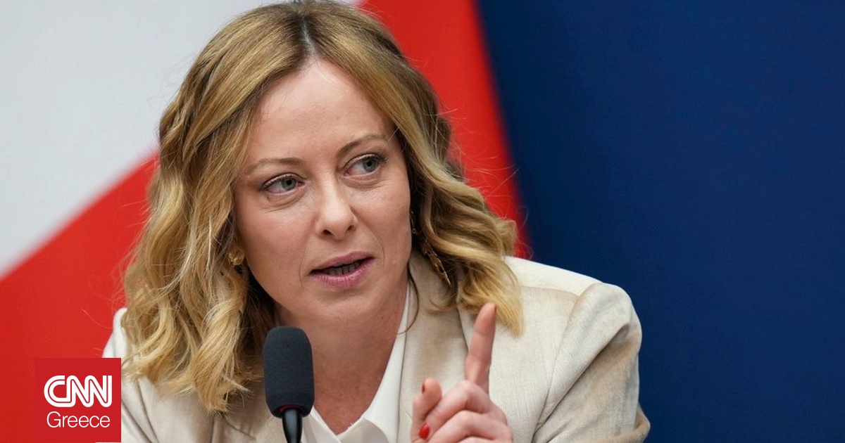 Μελόνι: «Aπό τα οικογενειακά τραπέζια της Κυριακής, θυμάμαι τις πάστες» – Αντιδρά η αντιπολίτευση