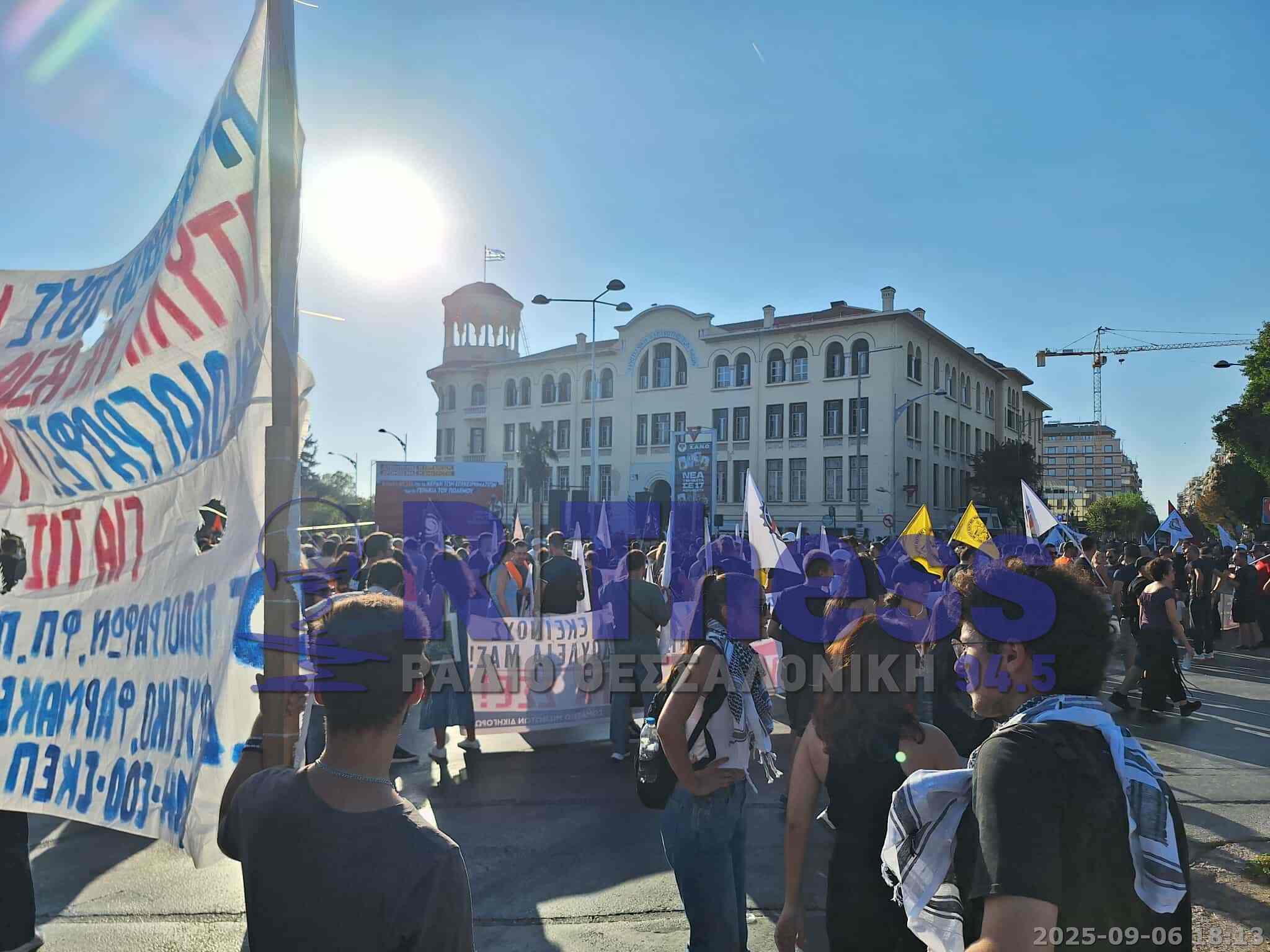 Ξεκίνησαν οι συγκεντρώσεις στο κέντρο της Θεσσαλονίκης (PHOTO)