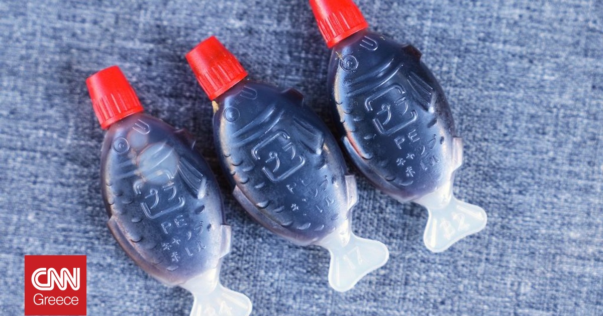 Αυστραλία: Τέλος τα πλαστικά μπουκαλάκια σε σχήμα ψαριού με σος σόγιας – Δύσκολη η ανακύκλωσή τους