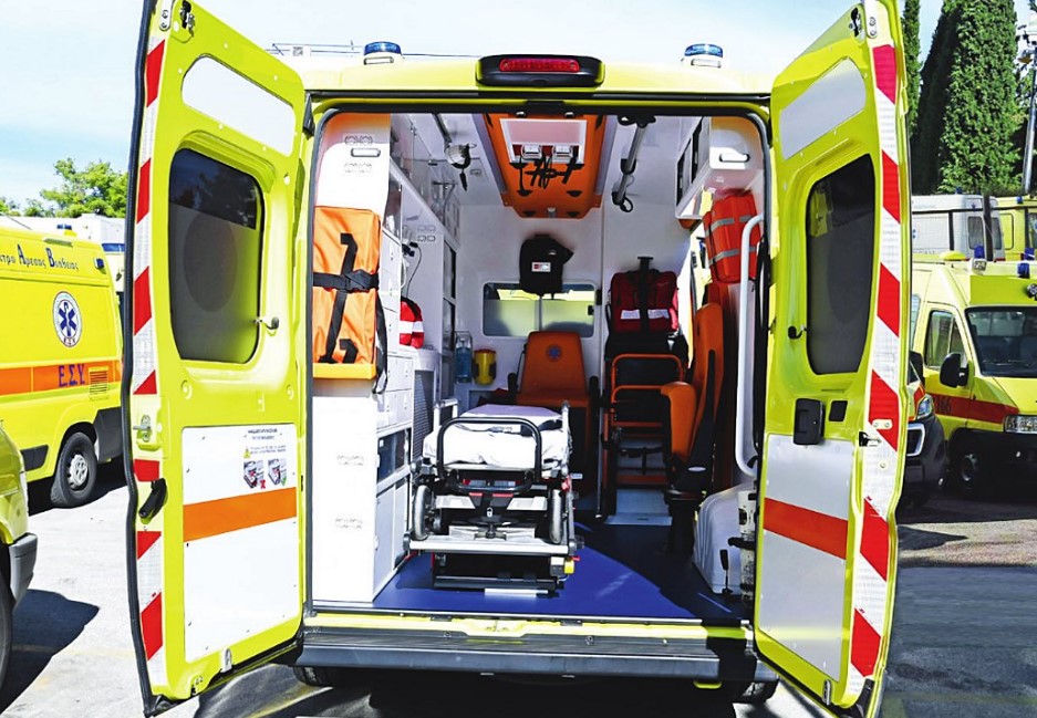 Τροχαίο δυστύχημα στην Πάτρα: ΙΧ συγκρούστηκε με μηχανή