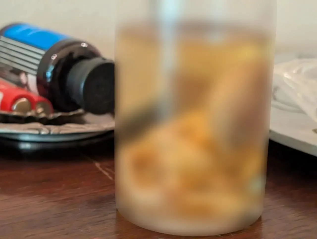 Σοκ στην Αττική – Ανθρώπινο έμβρυο μέσα σε γυάλινο μπουκάλι (PHOTO)