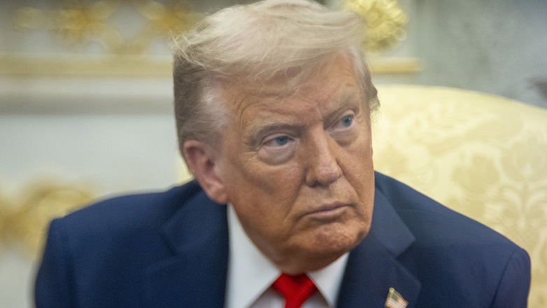 Τραμπ: Ψευδείς ειδήσεις οι φήμες για την υγεία μου