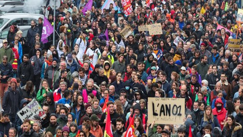 Παρίσι: Χιλιάδες Γάλλοι σε διαμαρτυρία για τα σκληρά δημοσιονομικά μέτρα