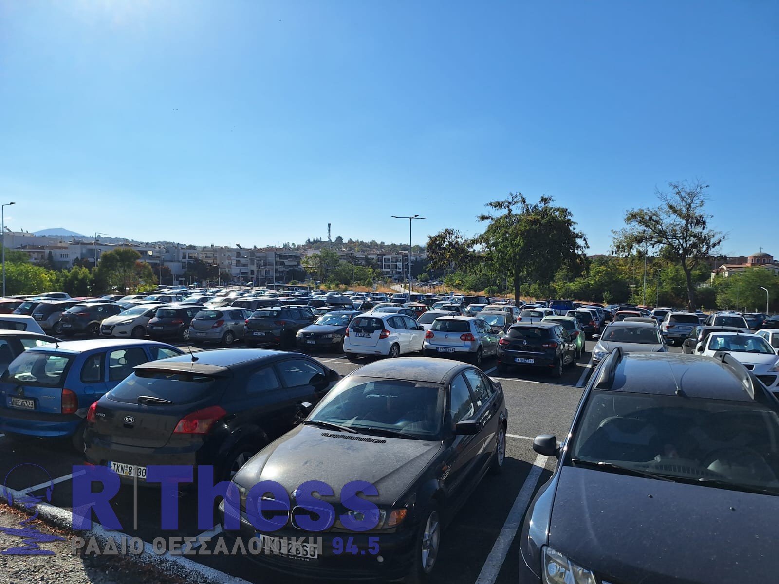 Θεσσαλονίκη- Θέση ούτε για δείγμα στο πάρκινγκ Νέας Ελβετίας (PHOTO)