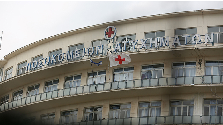 Επέστρεψαν στην Ελλάδα οι δύο από τους Έλληνες που τραυματίστηκαν σε τροχαίο στο Κιλιμάντζαρο