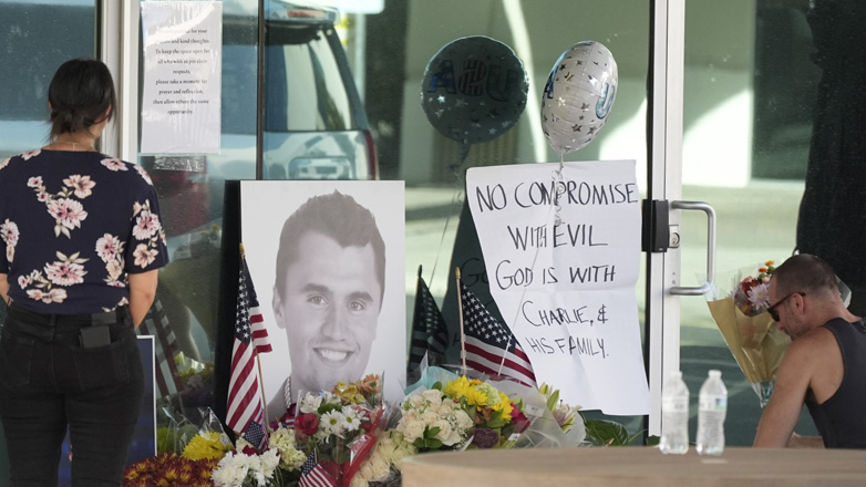 MAGA: «Ο μάρτυρας Τσάρλι Κερκ έπεσε υπερασπιζόμενος τις αξίες μας – Το Κίνημα δεν θα σταματήσει ποτέ»