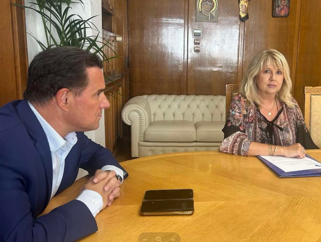 Προτάσεις για ενίσχυση του ΕΣΥ στην Δυτική Ελλάδα κατέθεσε στον Γεωργιάδη η αντιπεριφερειάρχης Υγείας