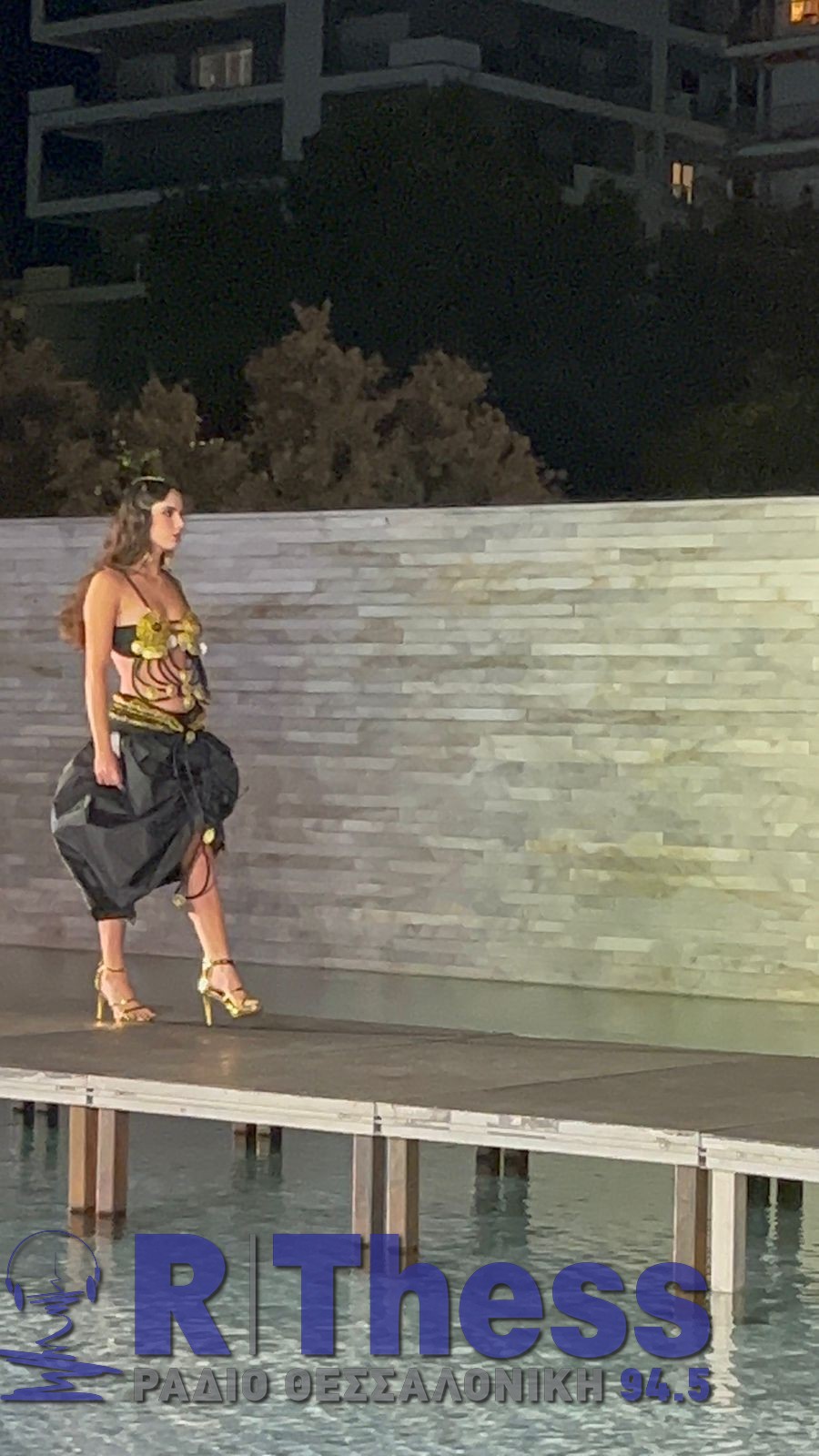 Θεσσαλονίκη: Η Ζωζώ Νταλμάς «επέστρεψε» στη Νέα Παραλία (VIDEO % PHOTO)