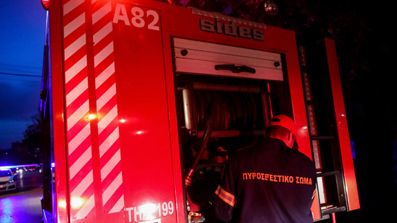 Γλυφάδα: Άνδρας ανασύρθηκε από κάδο ανακύκλωσης χωρίς τις αισθήσεις του