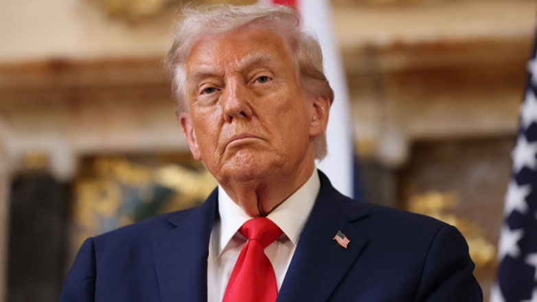 Ο Τραμπ χαρακτηρίζει «παράνομο» τον τρόπο που τον αντιμετωπίζει ο Τύπος