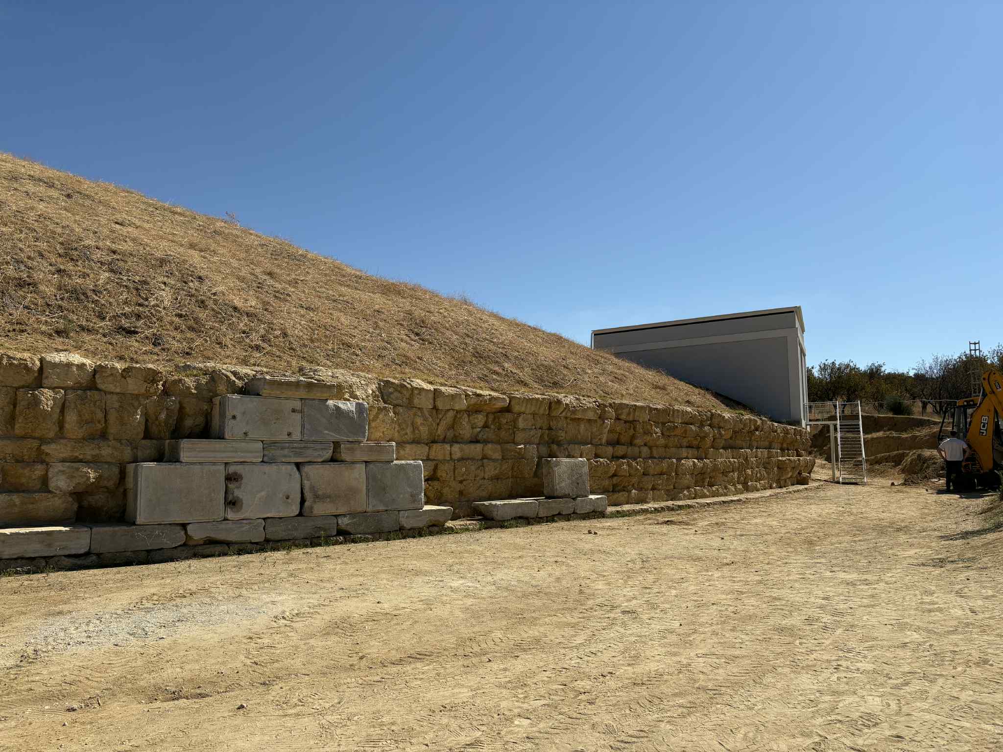 Σέρρες: Παραδίδεται μέχρι το 2028 ο Τύμβος Καστά (PHOTO)