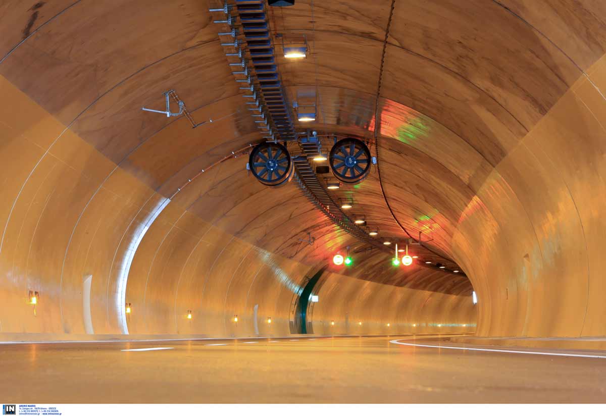 Bλάβη στη σήραγγα Τεμπών – Κλειστή και στους δύο κλάδους