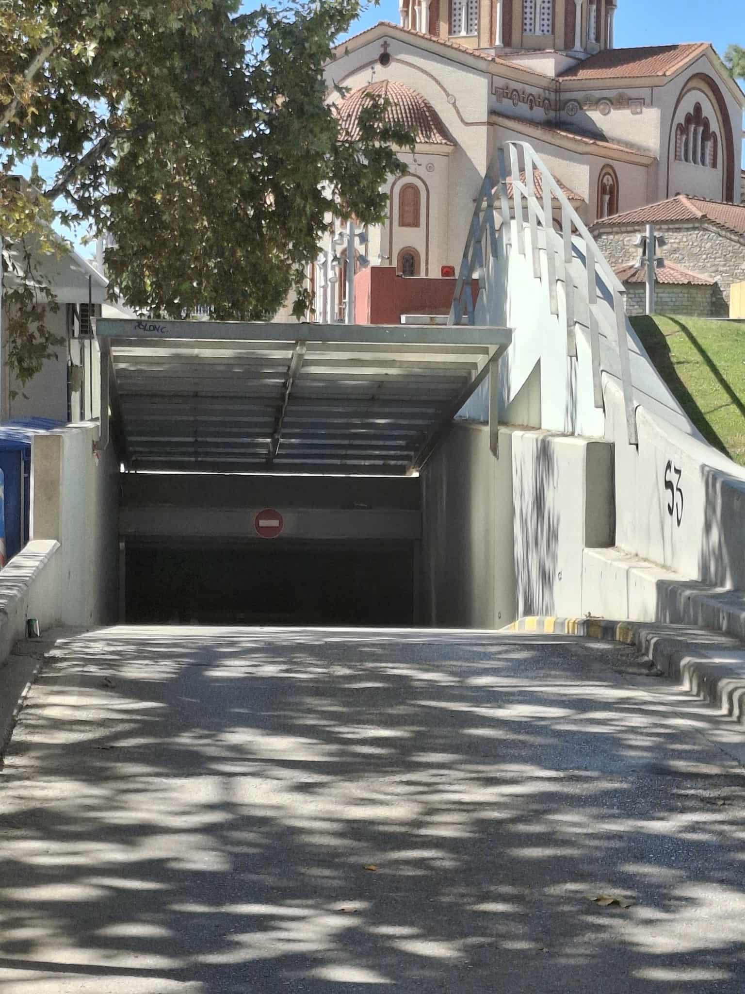 Θεσσαλονίκη: Σταθμεύσεις ρεκόρ στο υπόγειο πάρκινγκ της Θέρμης (PHOTO)