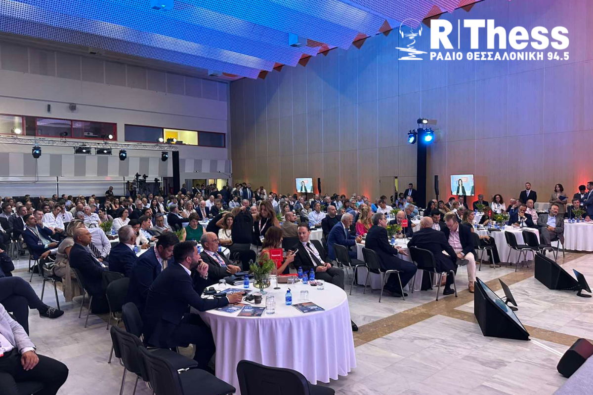 Περιμένοντας τον… Αλέξη Τσίπρα (PHOTO)