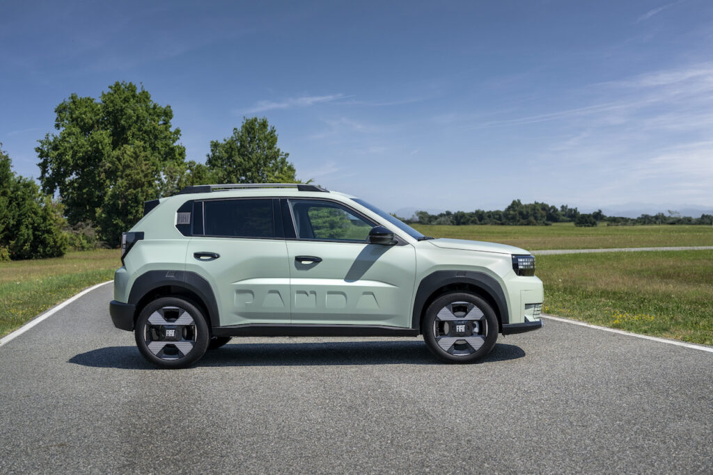 Από €16.990 το νέο βενζινοκίνητο FIAT Grande Panda