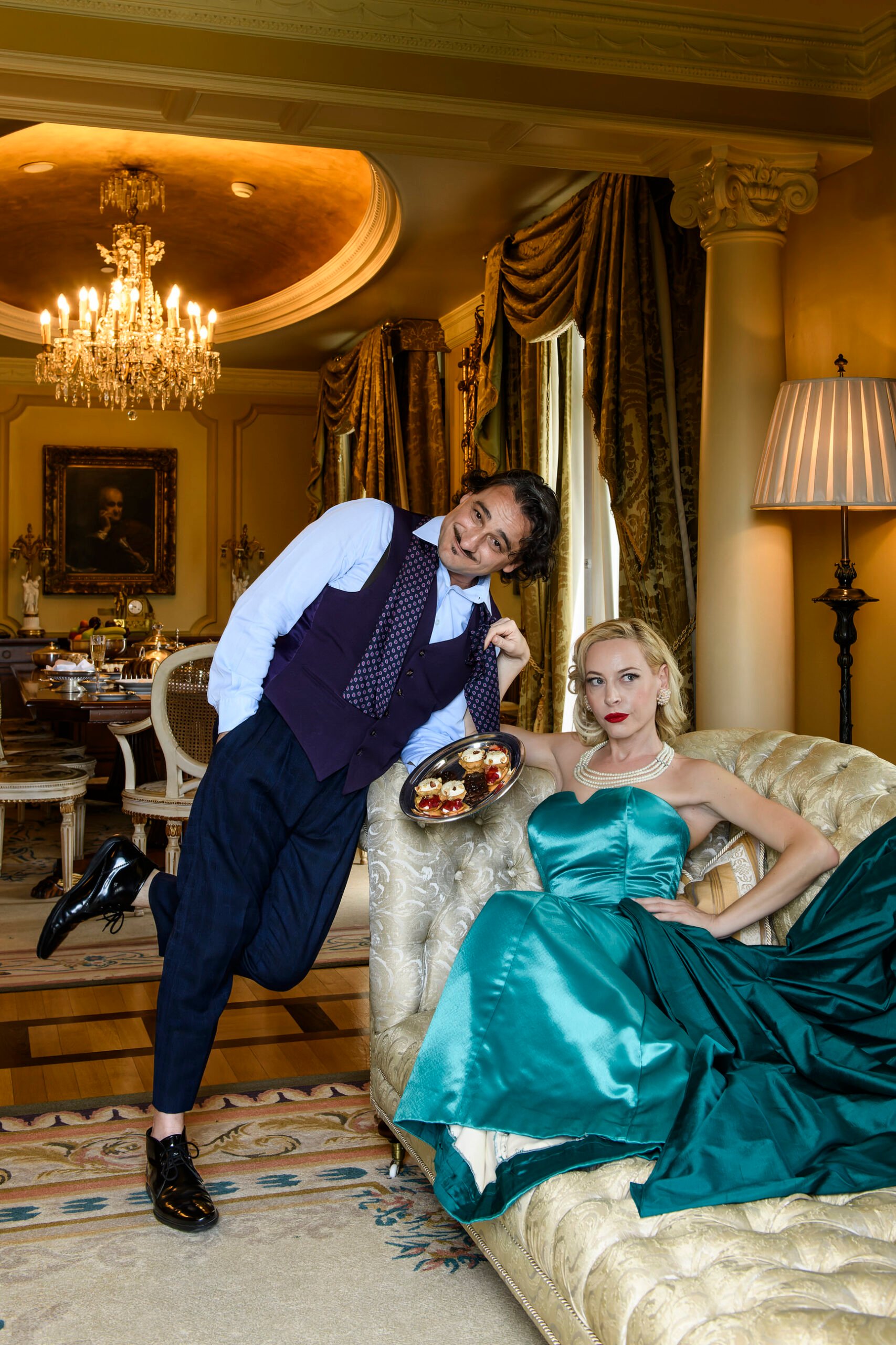 «Ο Υπηρέτης δύο Αφεντάδων» σε σκηνοθεσία του Γιάννη Κακλέα με τον Βασίλη Χαραλαμπόπουλο στα Γιάννενα