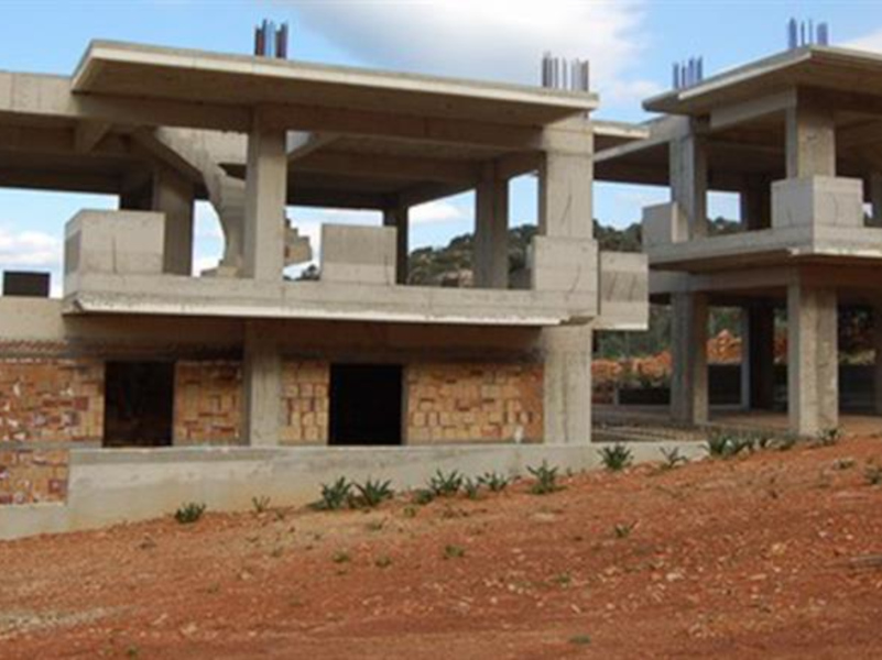 Αδιέξοδο στην έκδοση οικοδομικών αδειών σε γήπεδα εκτός σχεδίου