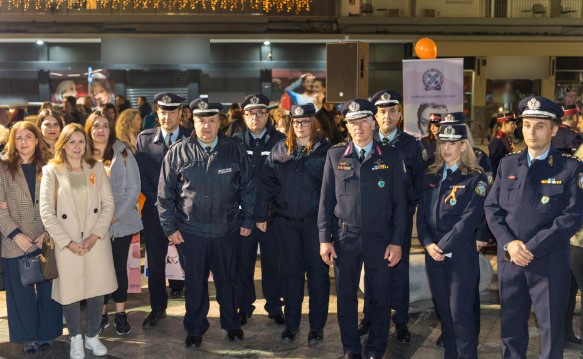 Με επιτυχία στα Τρίκαλα – ενόψει της Διεθνούς Ημέρας για την Εξάλειψη της Βίας κατά των Γυναικών – η δράση ευαισθητοποίησης