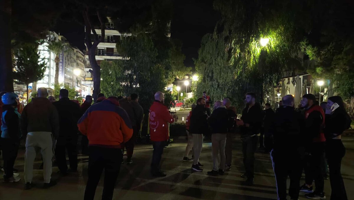 Στάση εργασίας και δυναμική κινητοποίηση των διανομέων στον Βόλο – Στο επίκεντρο οι καταγγελίες για «μαύρη» εργασία και παράνομους εργολάβους (φωτό)