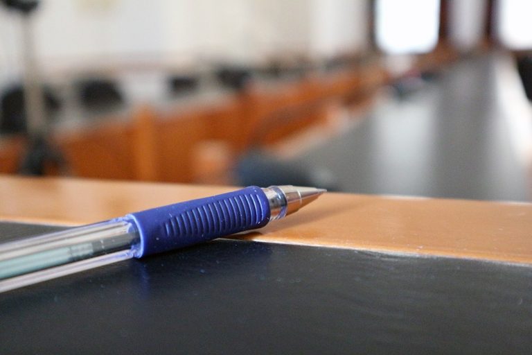 Το Δημοτικό Συμβούλιο Καβάλας ζητά την άμεση ανάκληση της απόφασης για το κλείσιμο του Ταχυδρομικού Καταστήματος Κρηνίδων