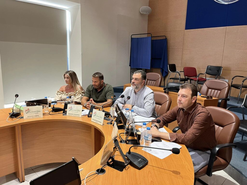 Ερωτήσεις για Πατρών – Τριπόλεως και σύμπτυξη σχολείων