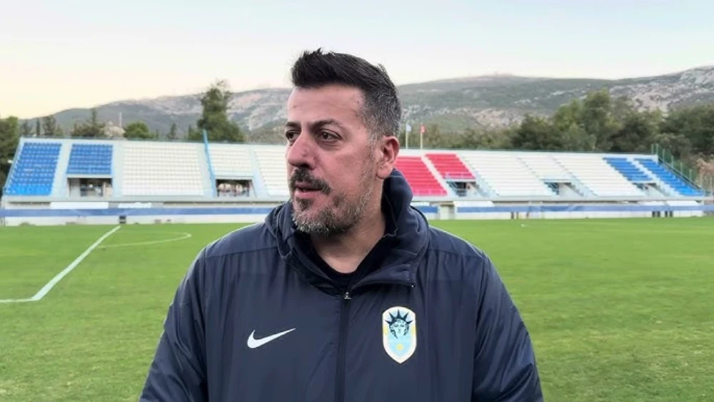 Σπάρταλης: “Φεύγουμε στεναχωρημένοι αλλά δεν παύει να είναι ένα θετικό αποτέλεσμα εκτός έδρας”